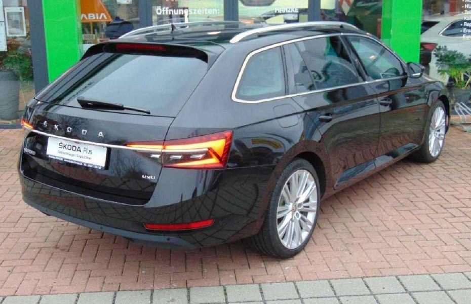 Škoda Superb 2.0TDI DSG 4x4 Premium Edition / Columbus / AHK