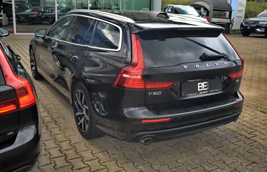 Volvo V60 T5 Momentum Rückfahrkamera Standheizung