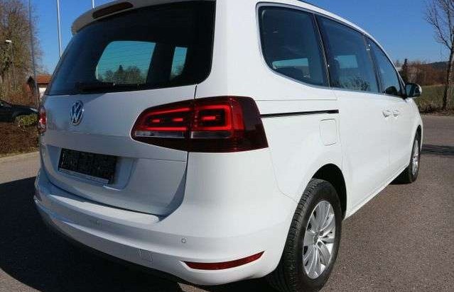 Volkswagen Sharan 2.0 TDI DSG Comfortline 7míst Navi Taž AdTemp