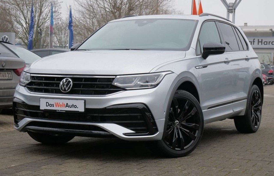 Volkswagen Tiguan R-LINE BlackStyle 4M TDI DSG Navi AHK DCC