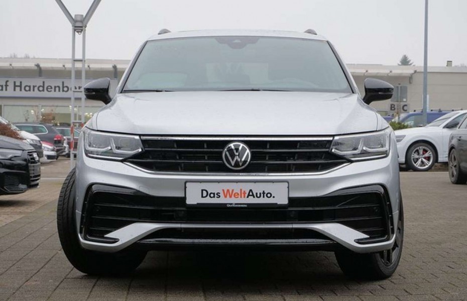 Volkswagen Tiguan R-LINE BlackStyle 4M TDI DSG Navi AHK DCC