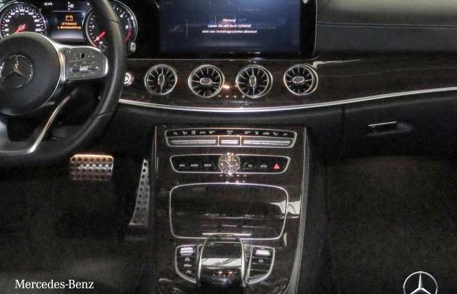 Mercedes-Benz CLS 300d Cp. AMG Fahrass Stdhzg Multibeam Distr.