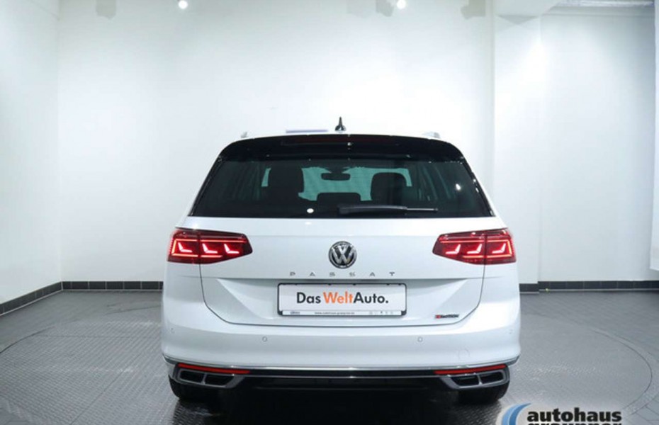 Volkswagen Passat 2.0 TSI R-Line AHK HUD STANDHZ