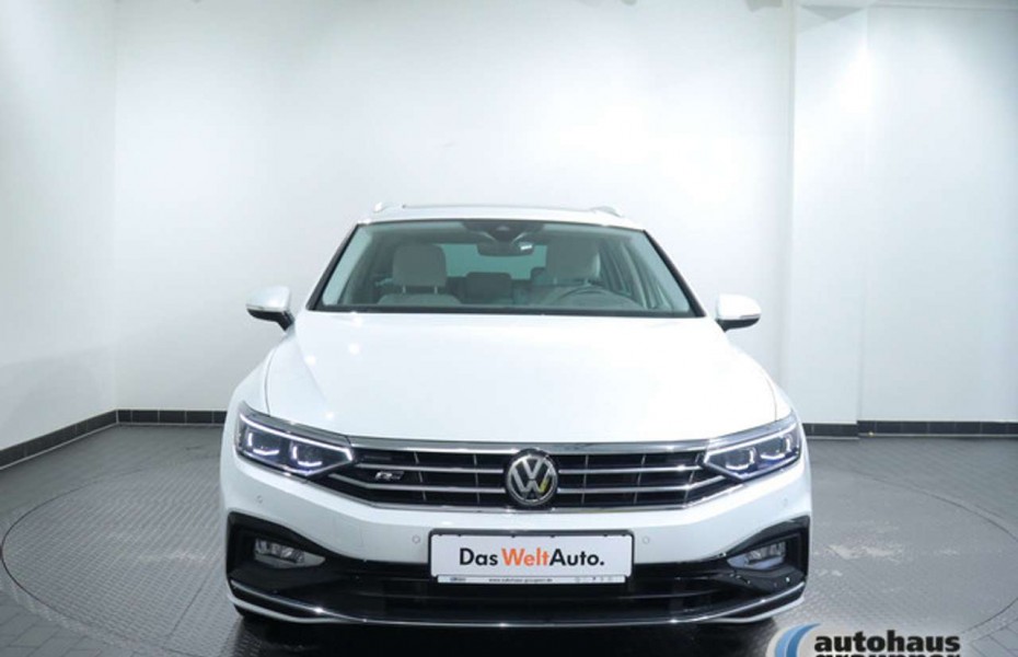 Volkswagen Passat 2.0 TSI R-Line AHK HUD STANDHZ