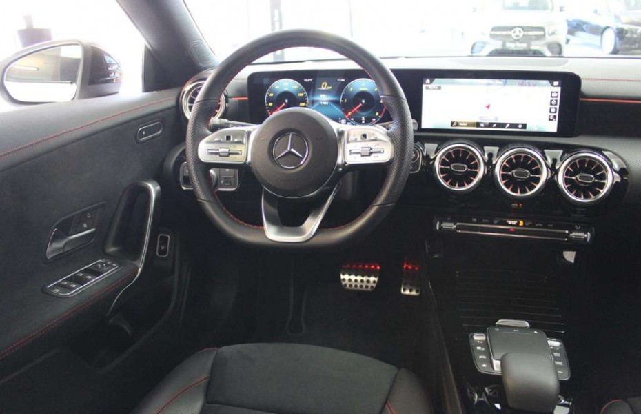 Mercedes-Benz CLA 220d SB AMG-Line+Night+Pano+HUP+MBUX+Navi-P