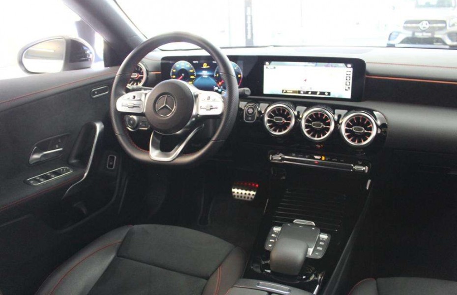 Mercedes-Benz CLA 220d SB AMG-Line+Night+Pano+HUP+MBUX+Navi-P