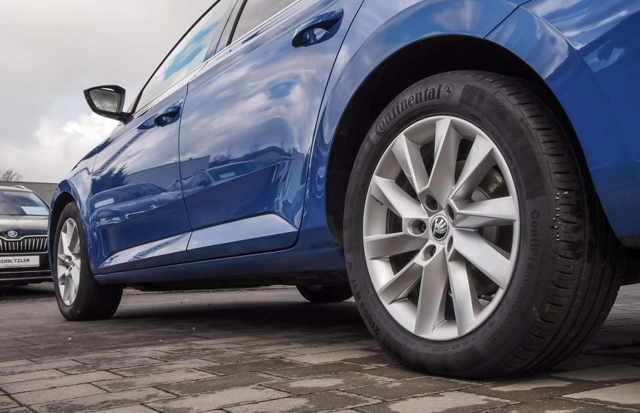 Škoda Superb Combi 2.0 TDI DSG Style **275,-mtl. Rate**