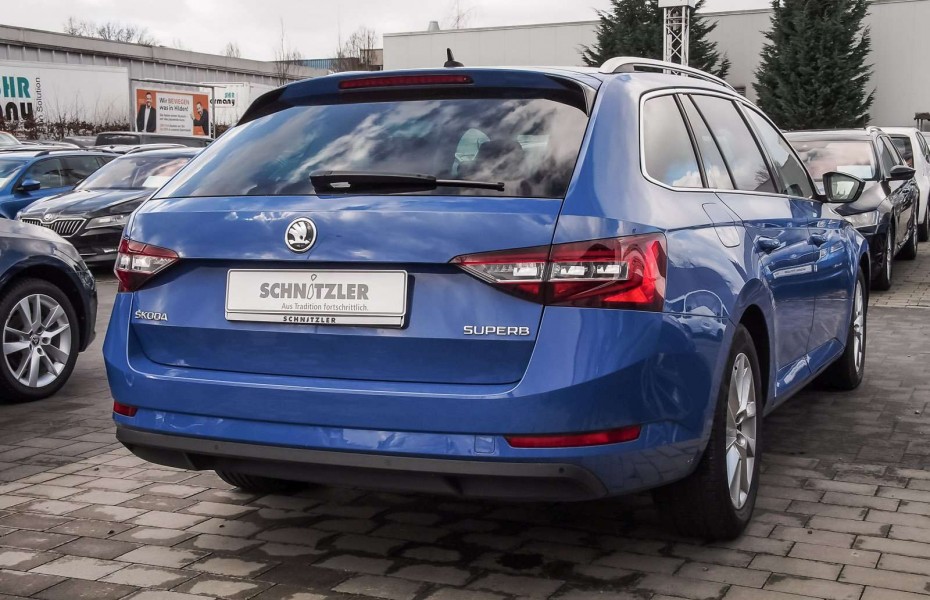 Škoda Superb Combi 2.0 TDI DSG Style **275,-mtl. Rate**