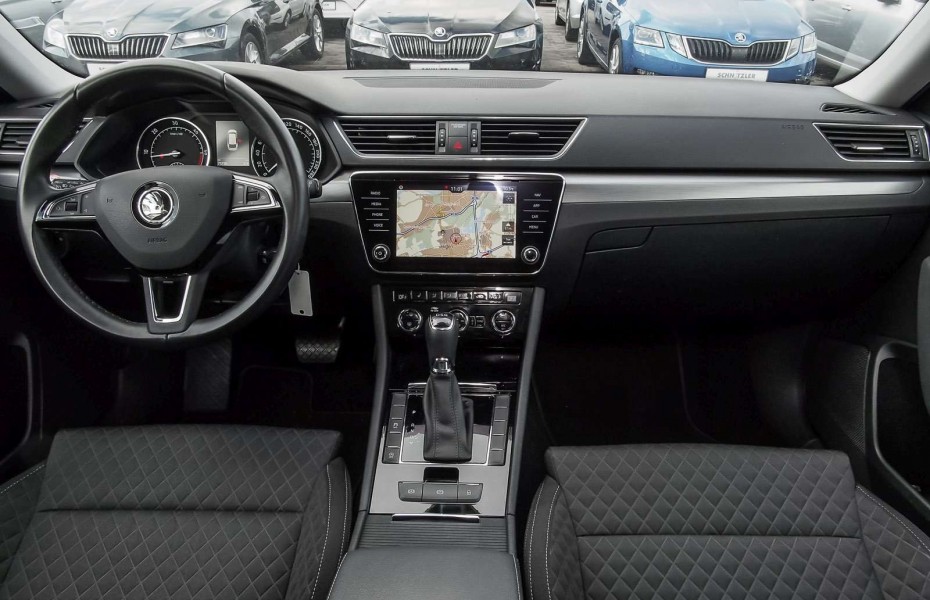 Škoda Superb Combi 2.0 TDI DSG Style **275,-mtl. Rate**