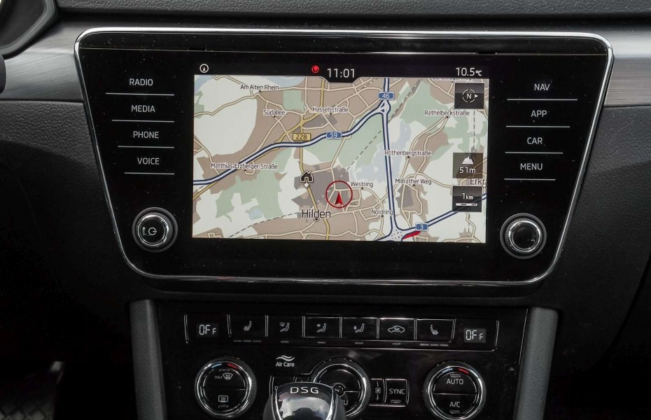 Škoda Superb Combi 2.0 TDI DSG Style **275,-mtl. Rate**