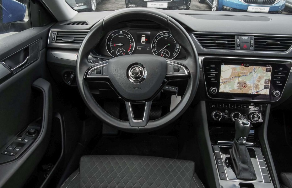 Škoda Superb Combi 2.0 TDI DSG Style **275,-mtl. Rate**