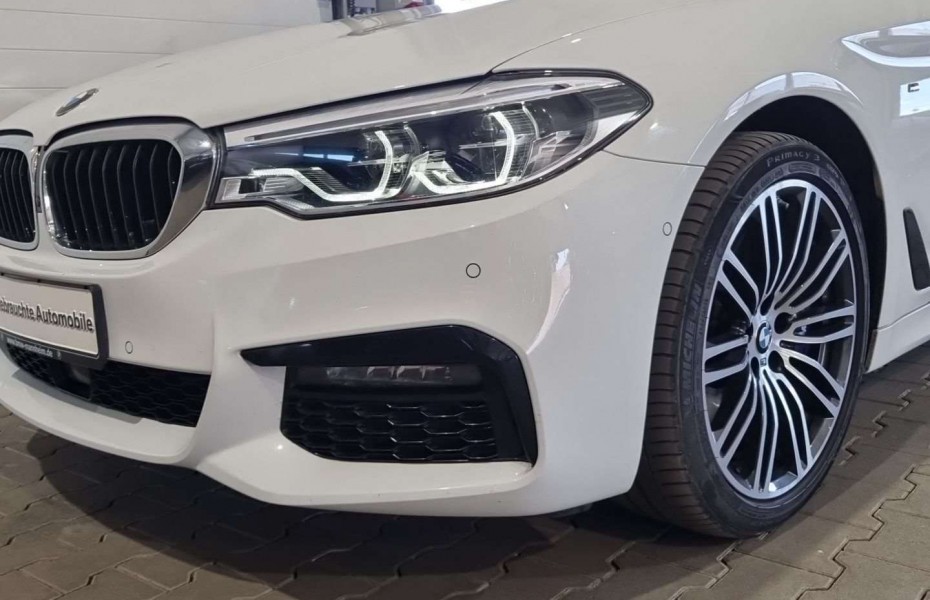 BMW Řada 5 d xDrive Touring Sportpaket M Sportbr. HiFi