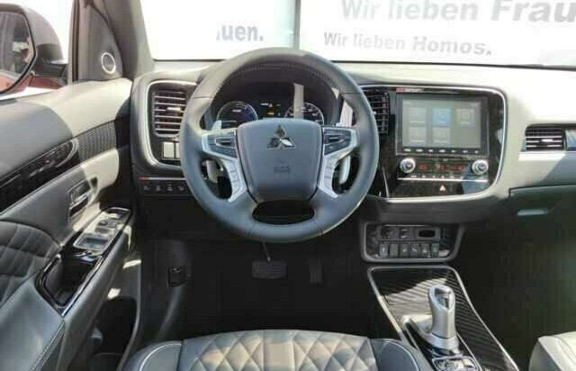 Mitsubishi Outlander 2.4 TOP Rot VORFÜHRWAGEN!