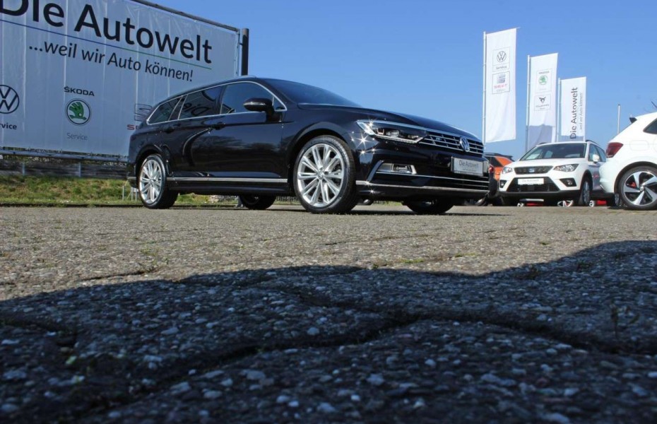 Volkswagen Passat Highline 2.0 TDI DSG 2x R-LINE Masáže LED AdTemp