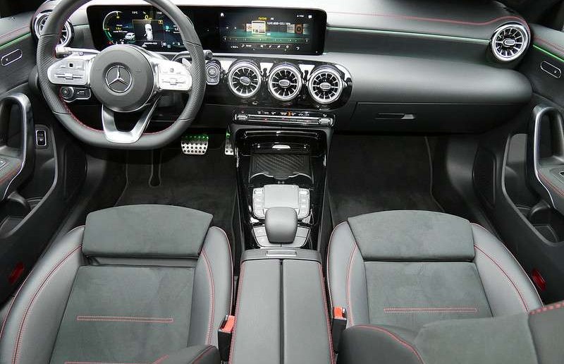 Mercedes-Benz CLA 35 AMG 4M SB ILS/Cam/Pano/HUD/EASY-P/SHZ/19