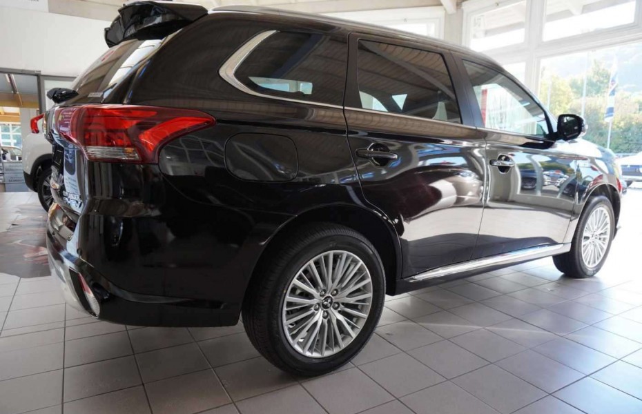 Mitsubishi Outlander Plug-In Hybrid MJ20 Plus Spirit Paket