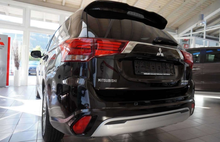 Mitsubishi Outlander Plug-In Hybrid MJ20 Plus Spirit Paket