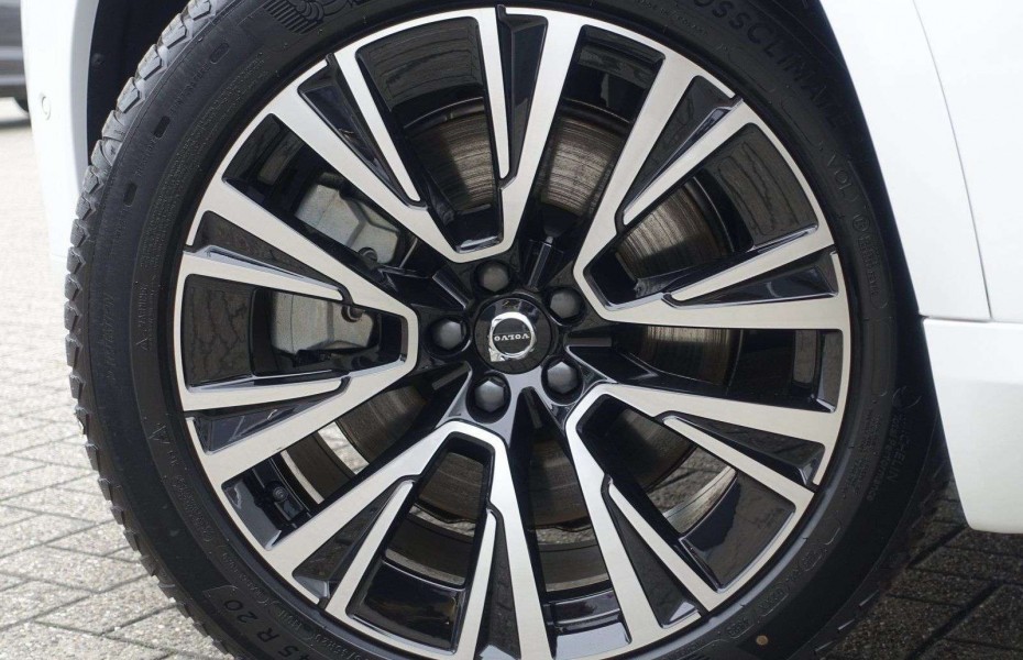 Volvo XC90 T8 AWD Recharge Plus/Pano/BLIS/360°/H&K