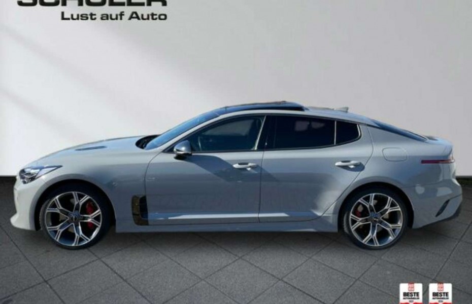 Kia Stinger 3.3 T-GDI GT 4WD GLASDACH