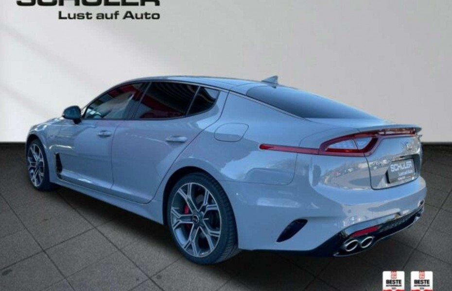 Kia Stinger 3.3 T-GDI GT 4WD GLASDACH