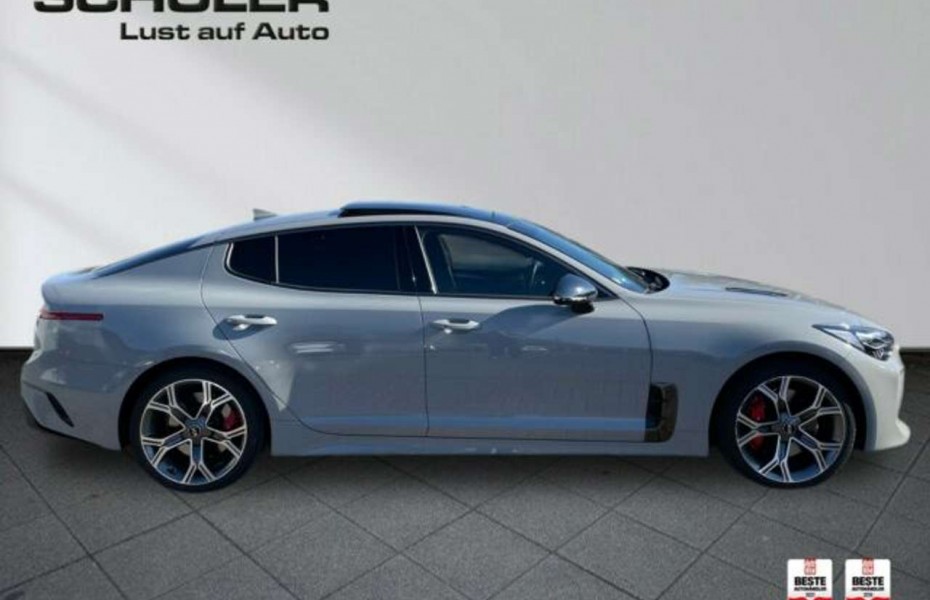 Kia Stinger 3.3 T-GDI GT 4WD GLASDACH