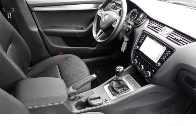 Škoda Octavia Combi Clever 1.5 TSI PANORAMADACH  LED