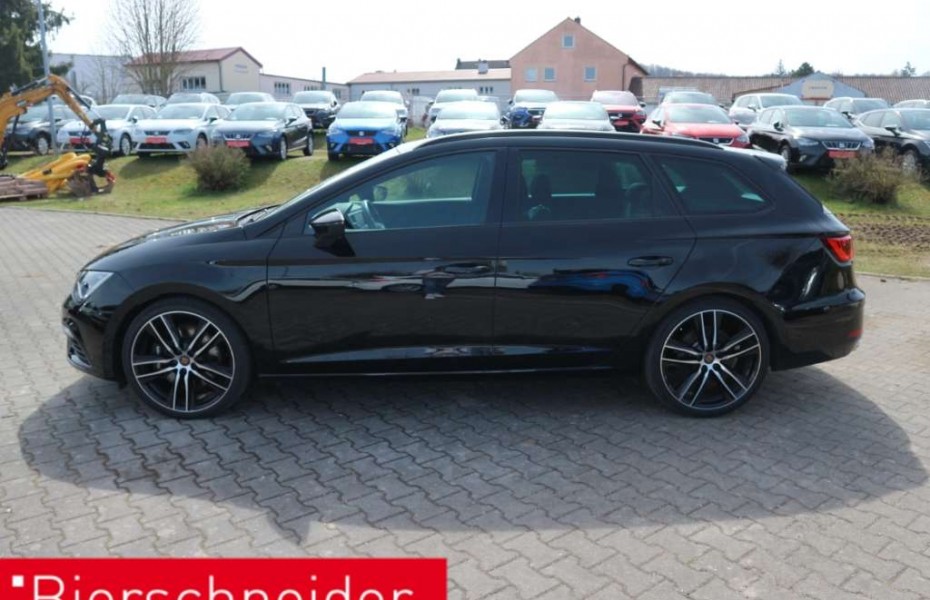 SEAT Leon Sportstourer 2.0 TSI 4Drive DSG CUPRA Pano IV Virt