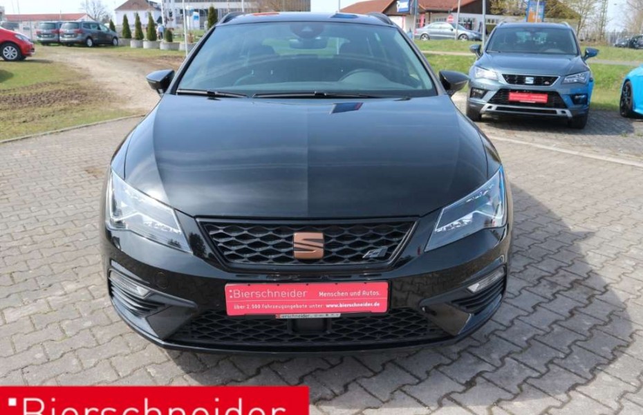 SEAT Leon Sportstourer 2.0 TSI 4Drive DSG CUPRA Pano IV Virt