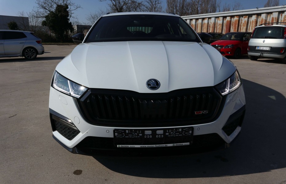 Škoda Octavia RS 2,0 TDI 147kW TOP DSG Pano Masáže HUD Taž AdTemp