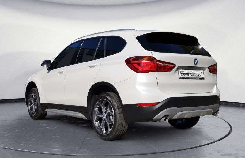 BMW X1 sDrive18d xLine Navi Plus Panoramadach Head-U