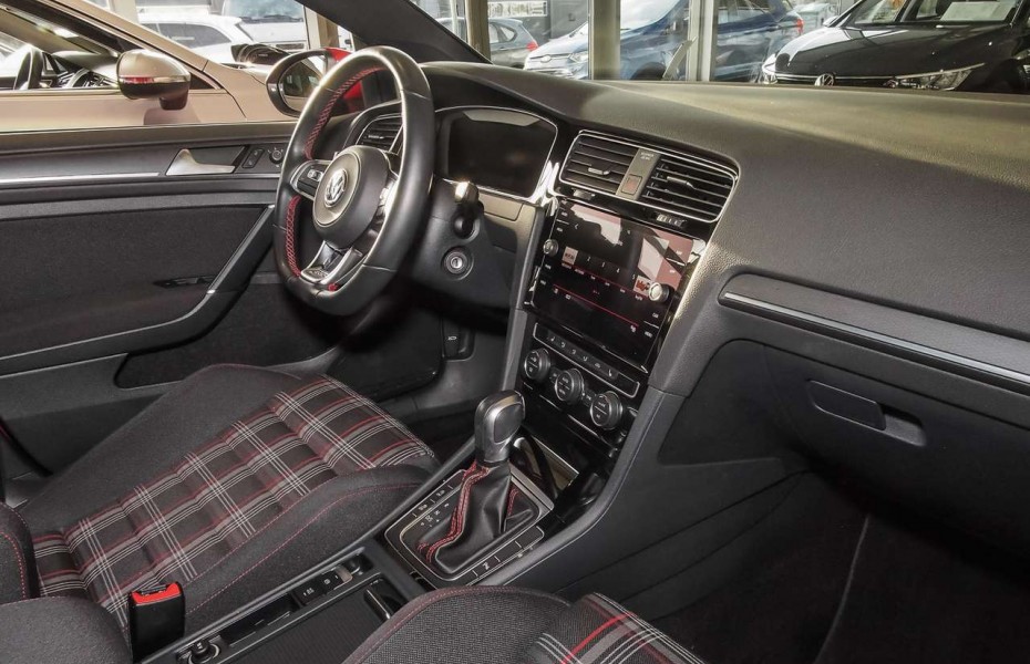 Volkswagen Golf GTI VII Performance 2.0 TSI DSG **299,-mtl. R