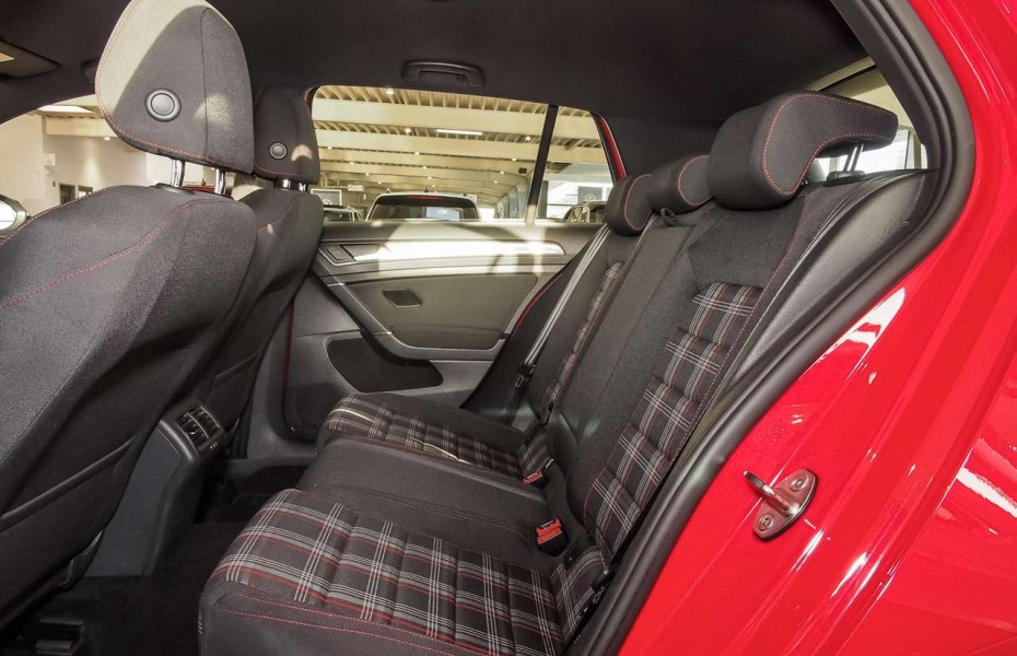 Volkswagen Golf GTI VII Performance 2.0 TSI DSG **299,-mtl. R