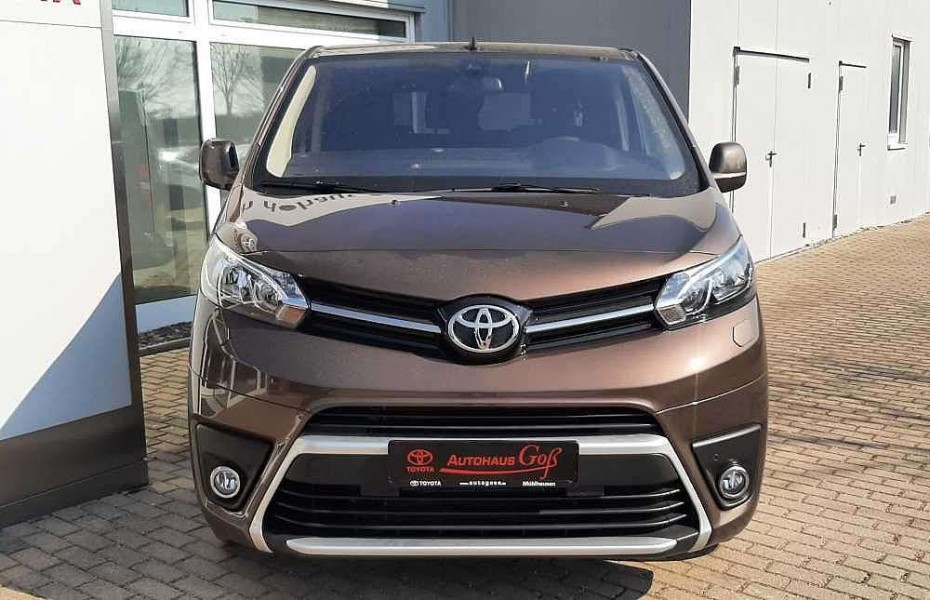 Toyota ProAce Verso Shuttle L1 - 9 Sitzer , Navi