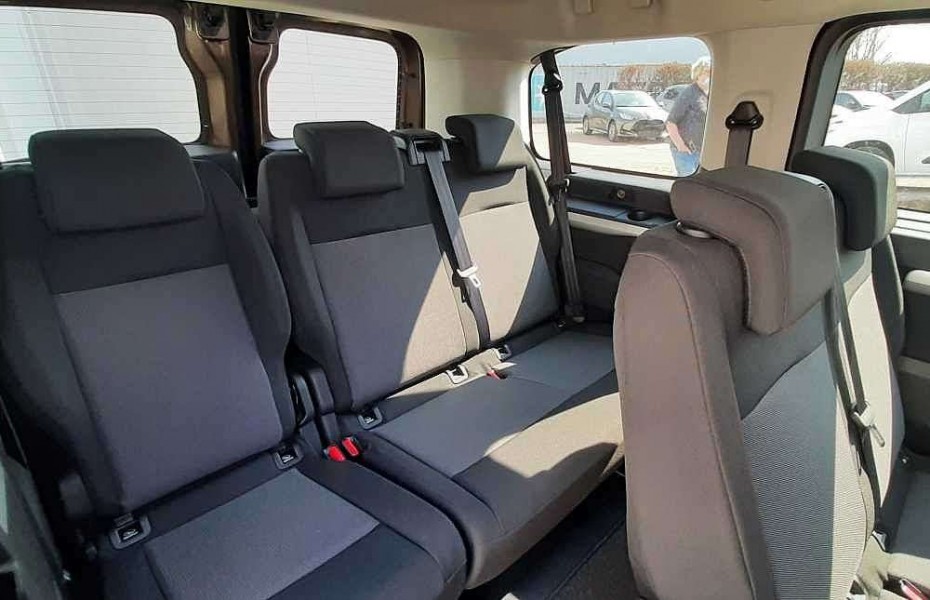 Toyota ProAce Verso Shuttle L1 - 9 Sitzer , Navi