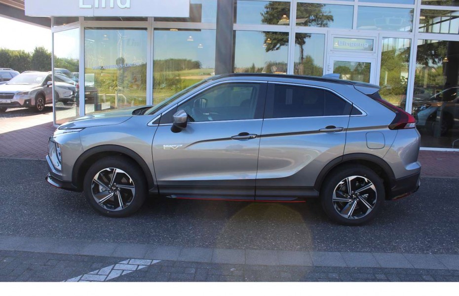 Mitsubishi Eclipse Cross PHEV mit Sportpaket, LED,NAV,HUD,UVM...