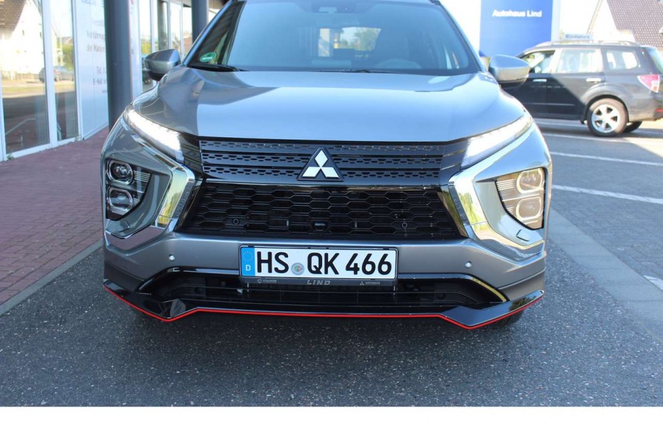 Mitsubishi Eclipse Cross PHEV mit Sportpaket, LED,NAV,HUD,UVM...