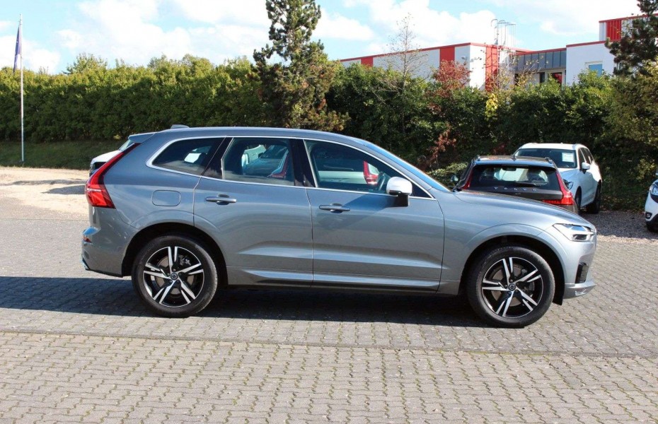 Volvo XC60 R-Design D4 AWD +BLIS+ACC+AHK+