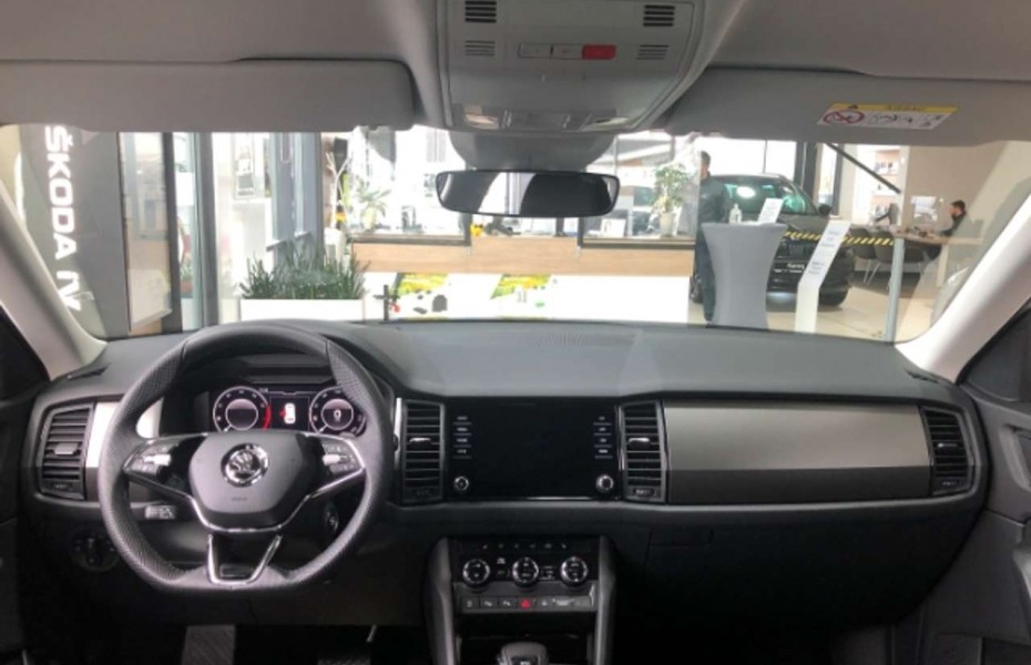 Škoda Kodiaq Clever 1.5 TSI ACT DSG, AHK Vorb., 5 Jahre Garant