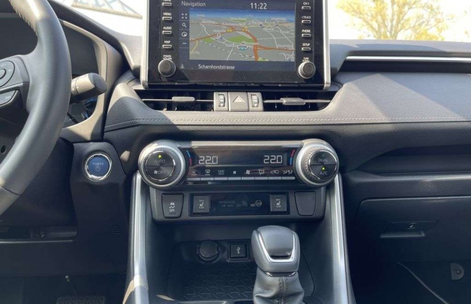 Toyota RAV4 2.5 4x2 Hybrid LED Navi AdTemp Kam