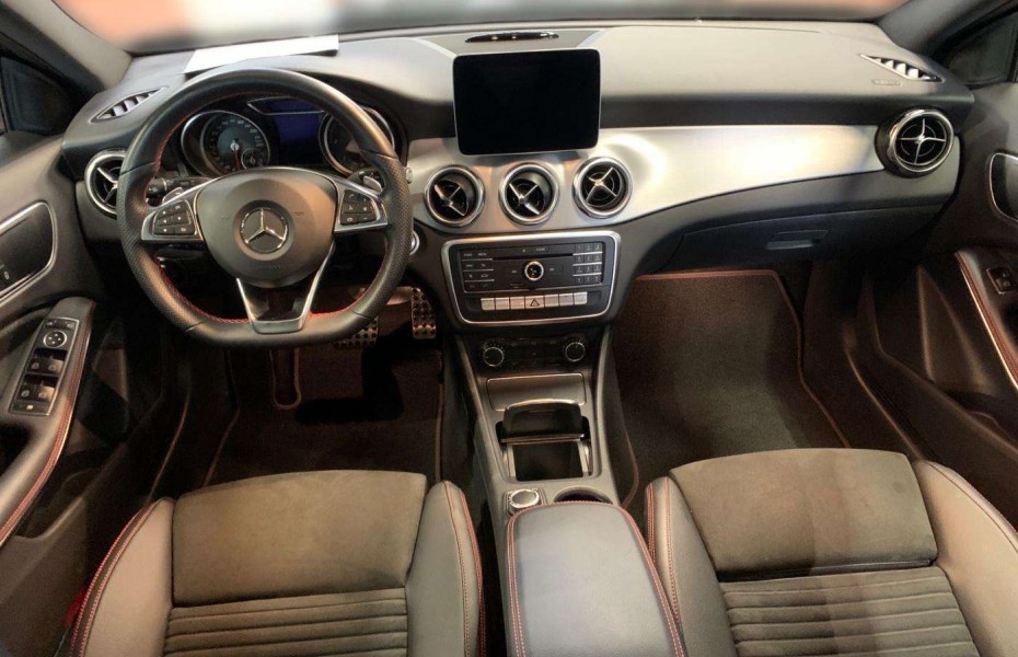 Mercedes-Benz GLA 220d AMG*Night*LED*AHK*Navigation*PDC*SHZG*