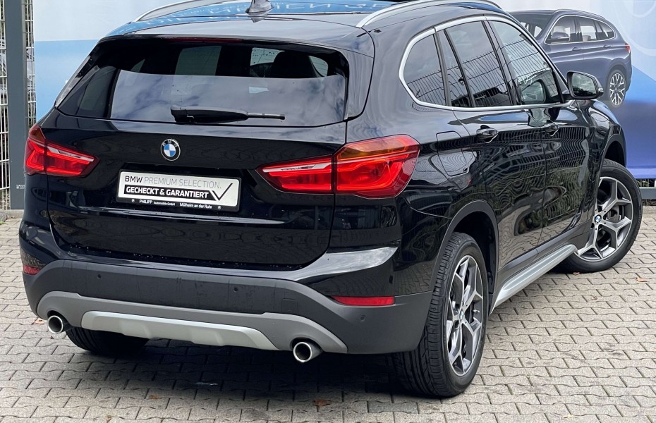 BMW X1 xDrive20d xLine Panoramadach Navi+ Sportsitze