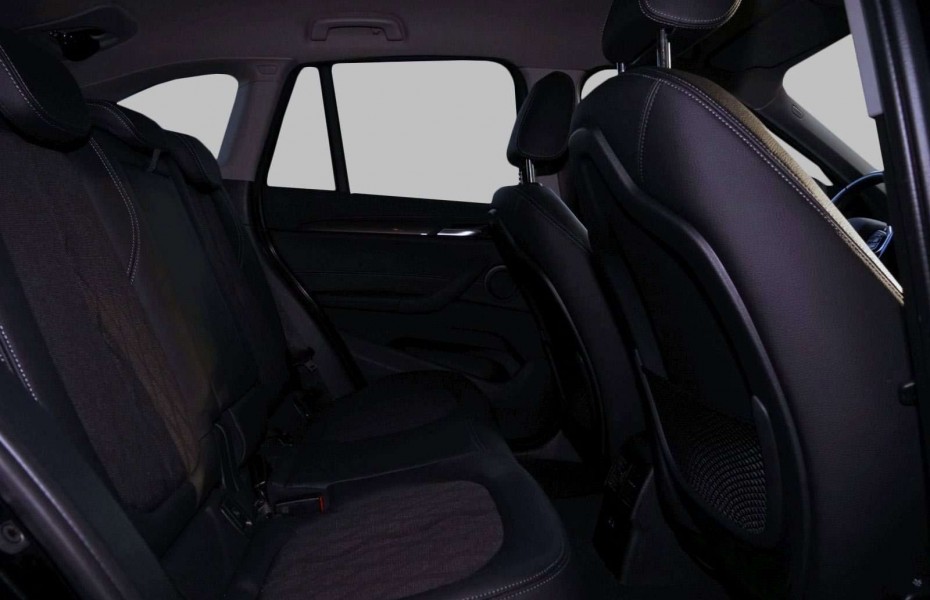 BMW X1 sDrive20i X-LINE+LED+NAVI+TEMPOMAT+RTTI+KAMERA+PDC
