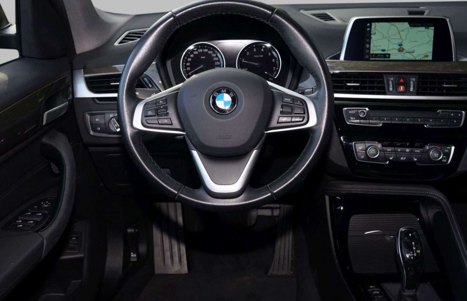 BMW X1 sDrive20i X-LINE+LED+NAVI+TEMPOMAT+RTTI+KAMERA+PDC