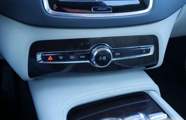 Volvo XC90 XC 90 Inscription AWD Bluetooth Navi LED Vollleder