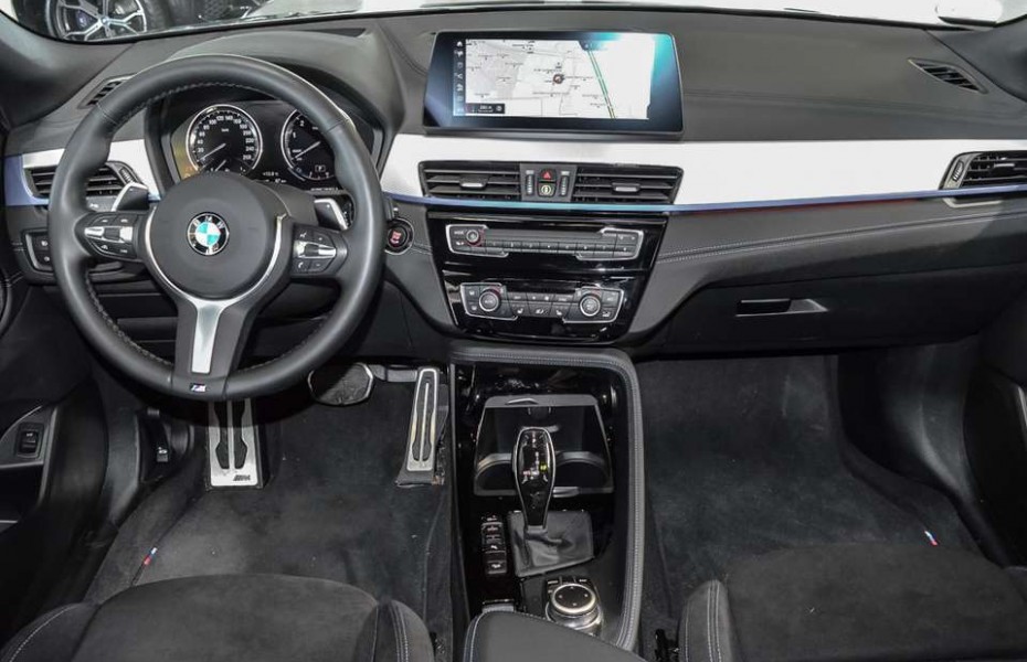 BMW X2 M35i Aut NaviPlus HUD DrAss+ HIFI 19