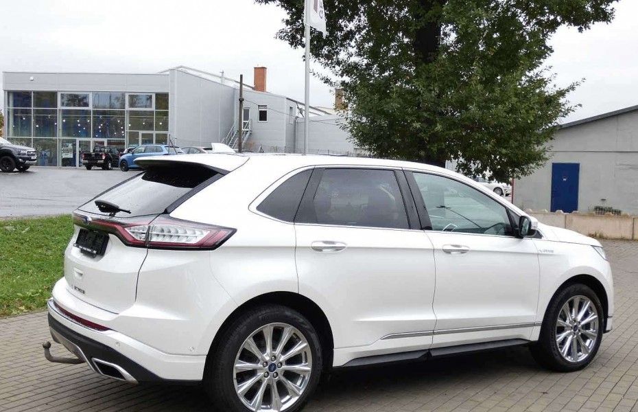 Ford Edge 2.0 TDI Vignale 4x4 TOP Pano LED Taž Kam ParkPilot AdTemp