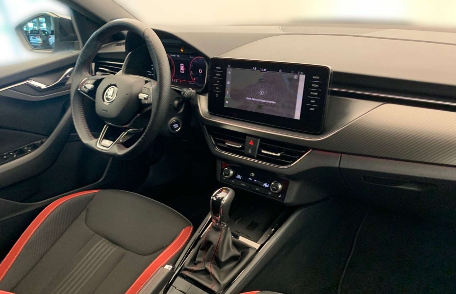 Škoda Kamiq Monte Carlo 1.5 TSI DSG  LED PANO NAVI TEL