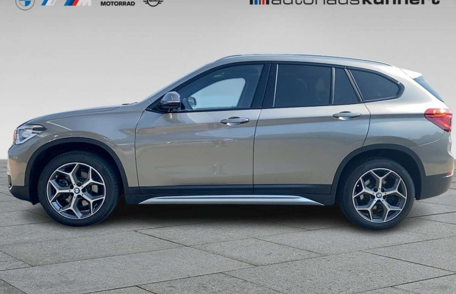 BMW X1 xDrive20d xLine I ACC I AHK PanoramaSD I Parkass.