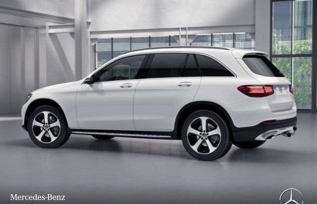 Mercedes-Benz GLC 250d 4M AMG COMAND LED AHK Kamera 9G Sitzh