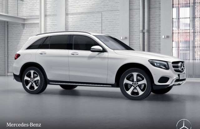 Mercedes-Benz GLC 250d 4M AMG COMAND LED AHK Kamera 9G Sitzh